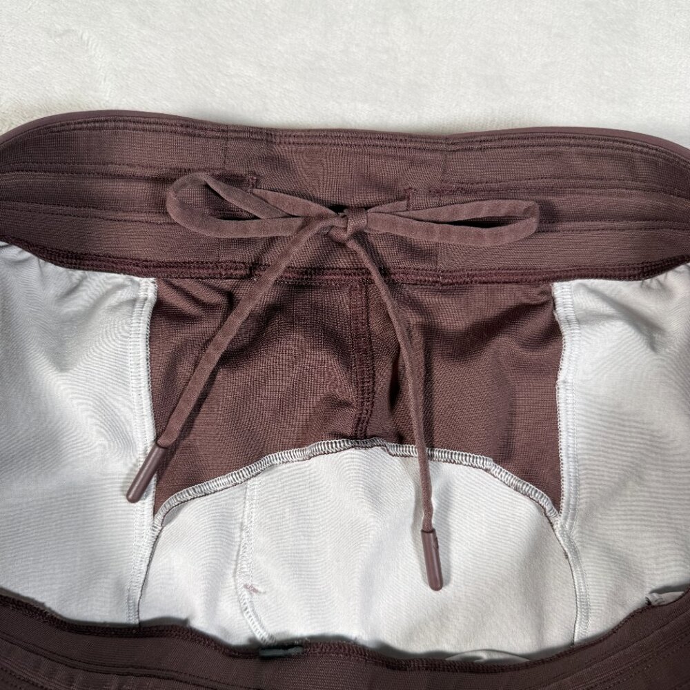Lululemon Shorts Men Size L Running Linerless Zip Pocket Drawstring Gym EUC - Picture 9 of 9